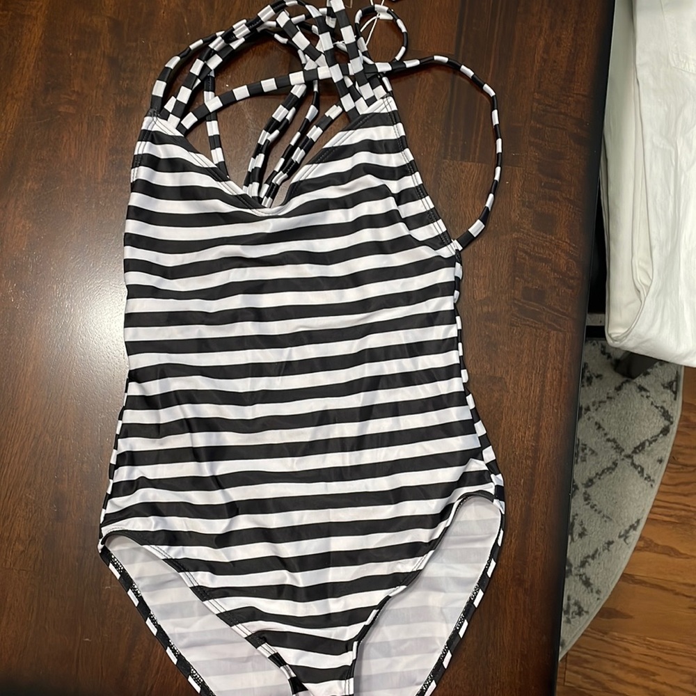 Stanlice luxury swimwear